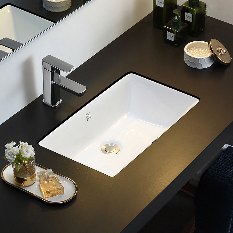 Luxe witte badkamer keramische rechthoek onderbouw wastafels wastafel onder aanrecht hotel wastafel