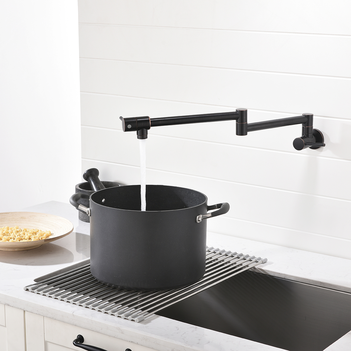 Keuken Pot Filler Geborsteld Zwart ORB Messing Wandmontage Opvouwbare Kraan met Twee Handgrepen Olie Gewreven Brons