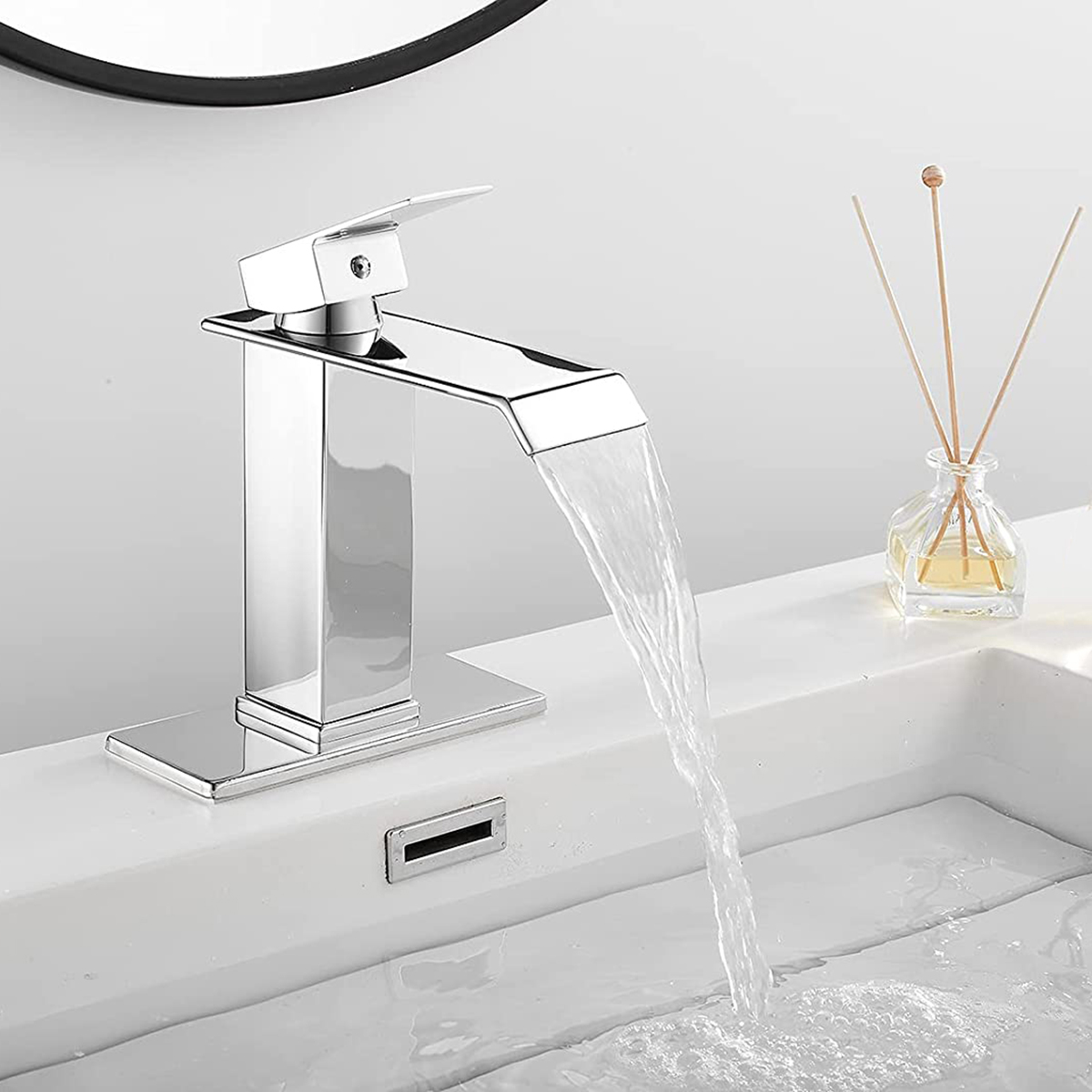 Moderne SUS 304 toilet gepolijst chroom waterval uitloop badkamer kraan 