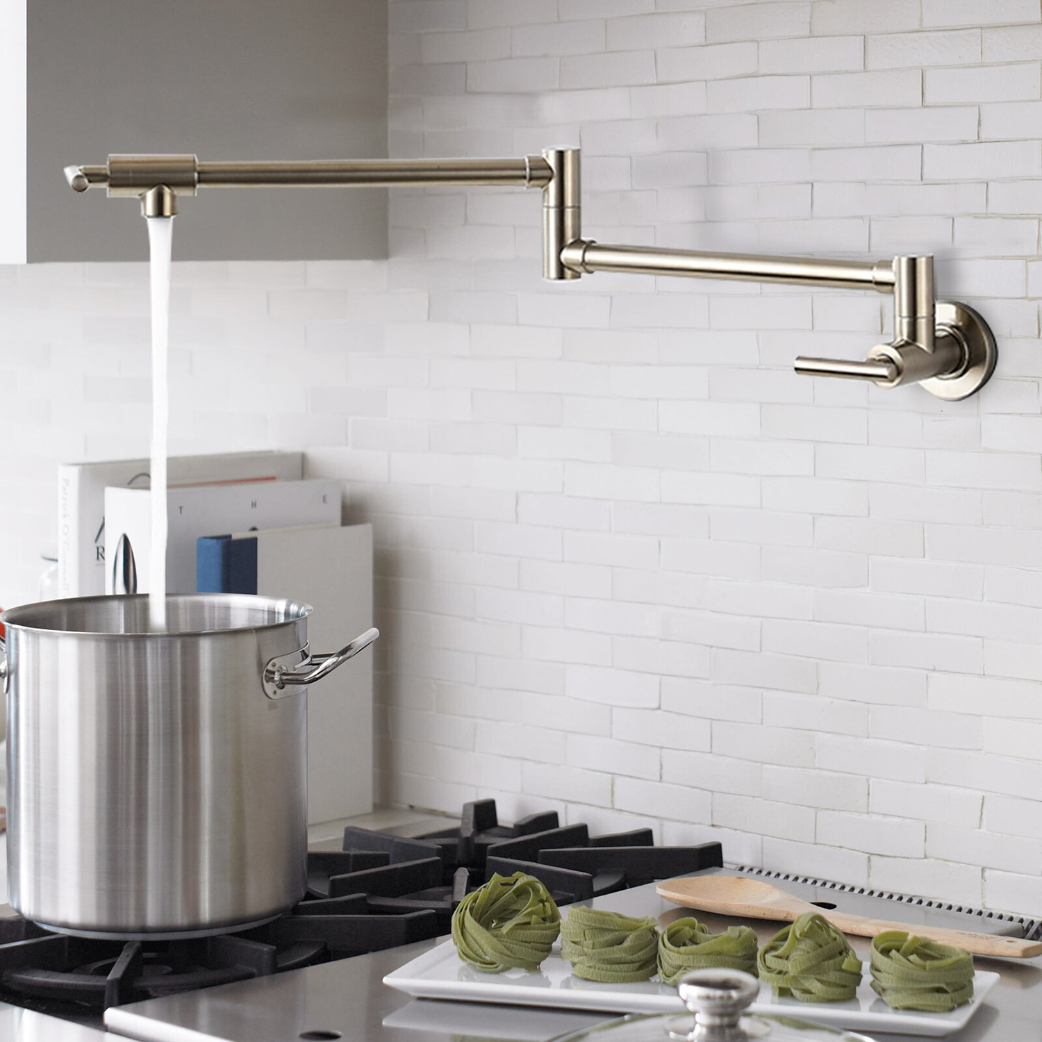 Moderne aanrecht Kraan Vouwen rekbaar met enkel gat Wall Mount Pot Filler Keukenkraan Massief Messing Twee handgrepen Pot Filler Vouwkranen